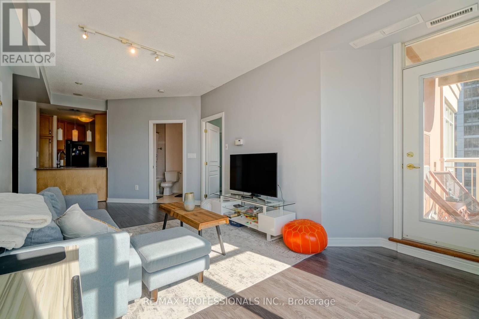 1107 - 100 Hayden Street, Toronto, Ontario  M4Y 3C7 - Photo 14 - C12264053