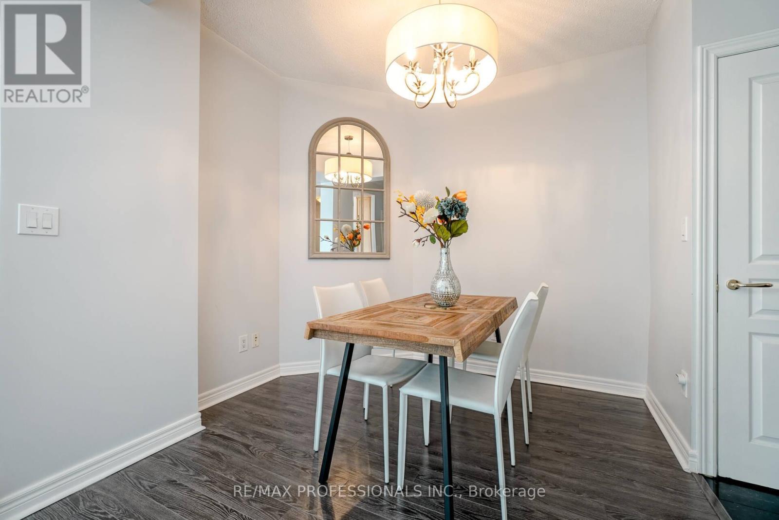1107 - 100 Hayden Street, Toronto, Ontario  M4Y 3C7 - Photo 17 - C12264053