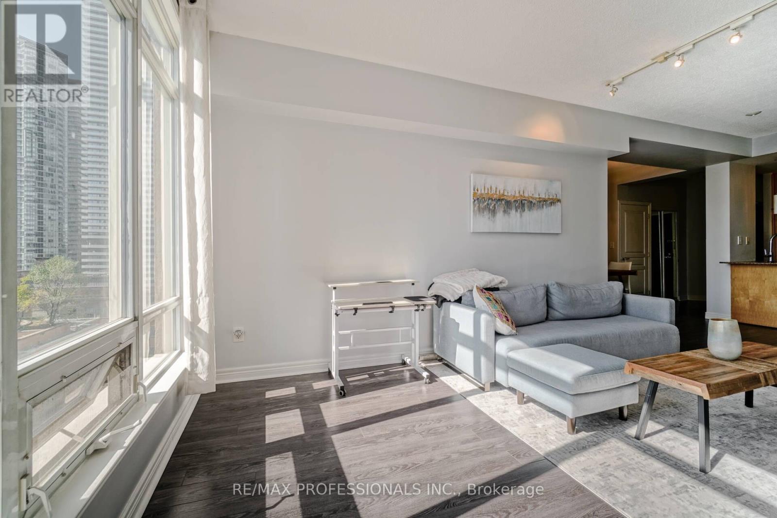 1107 - 100 Hayden Street, Toronto, Ontario  M4Y 3C7 - Photo 24 - C12264053