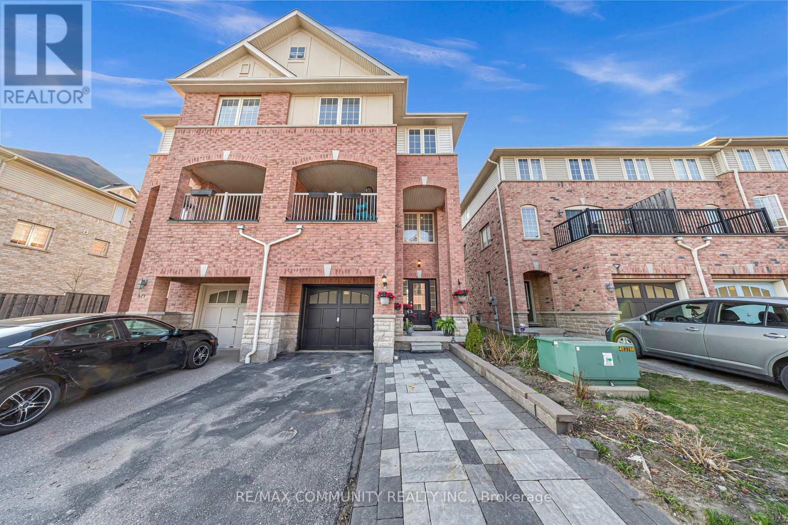 Property at 473 ROSSLAND ROAD E image 1