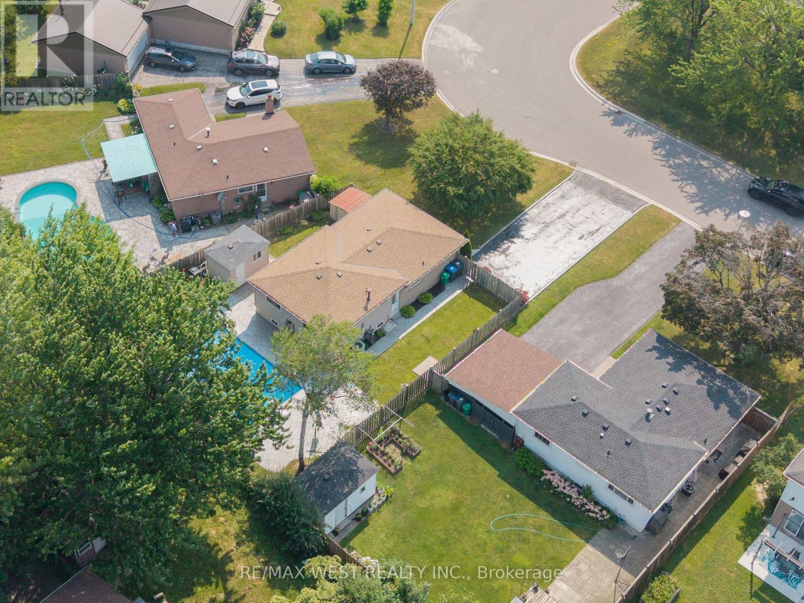 44 Fidelia Crescent, Brampton, Ontario  L6T 3P8 - Photo 46 - W12263733