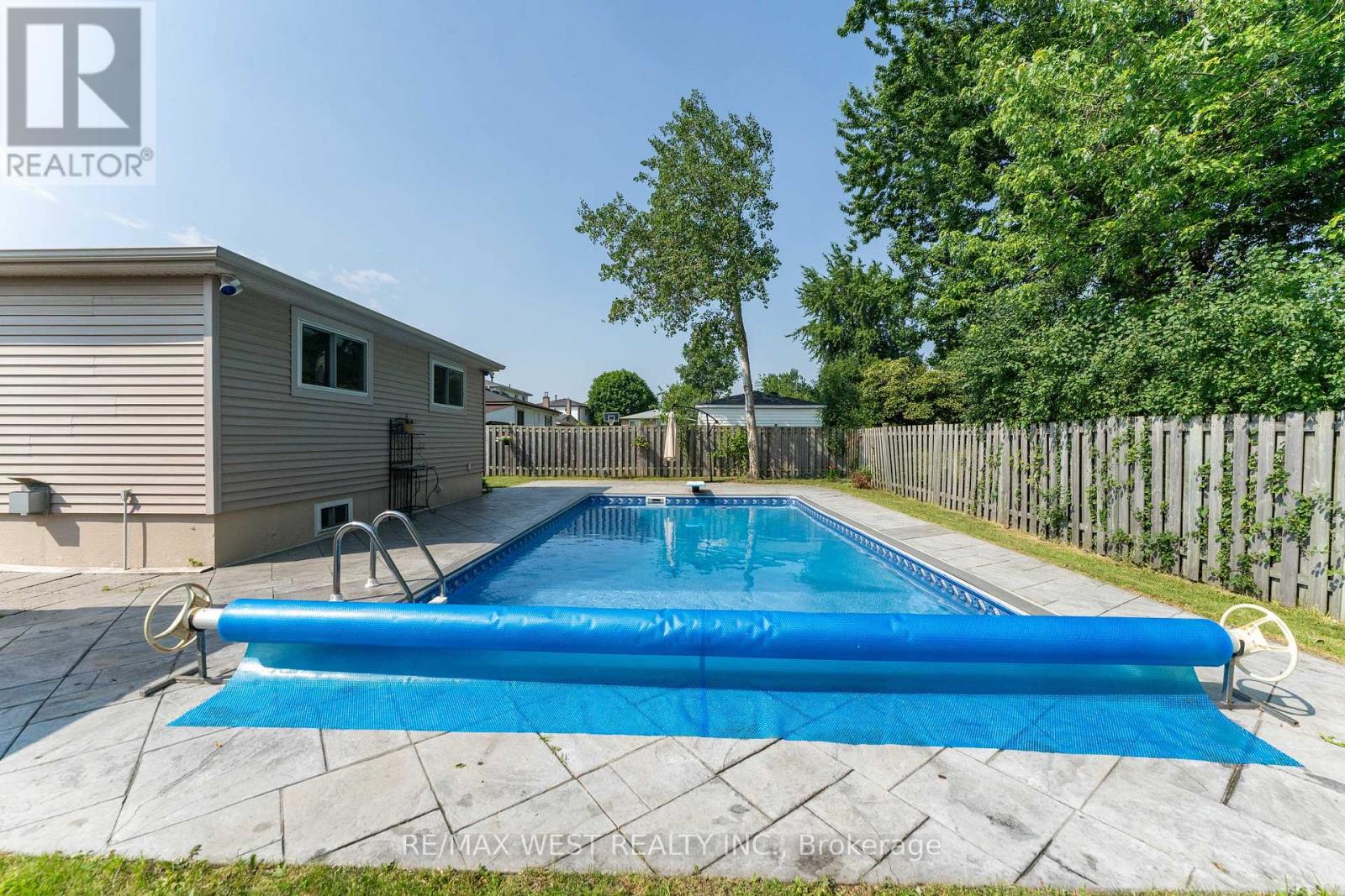 44 Fidelia Crescent, Brampton, Ontario  L6T 3P8 - Photo 37 - W12263733
