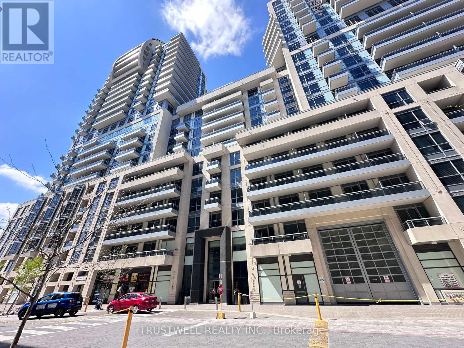 Property at 910 NE 910 - 9205 YONGE STREET NE image 1