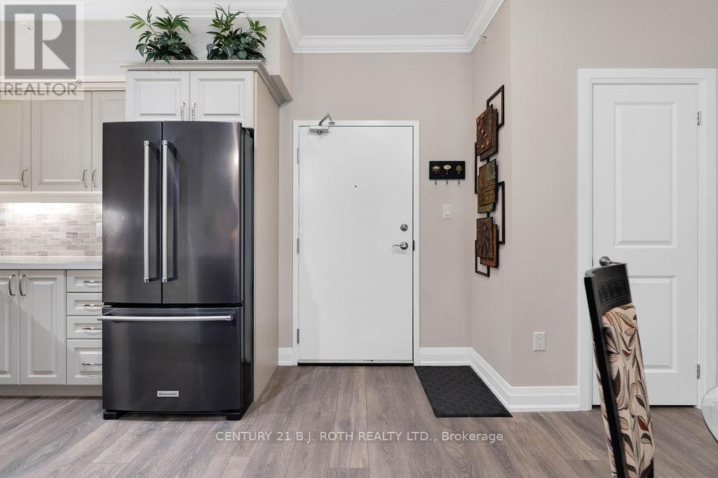 Property at 110 - 304 ESSA ROAD image 4