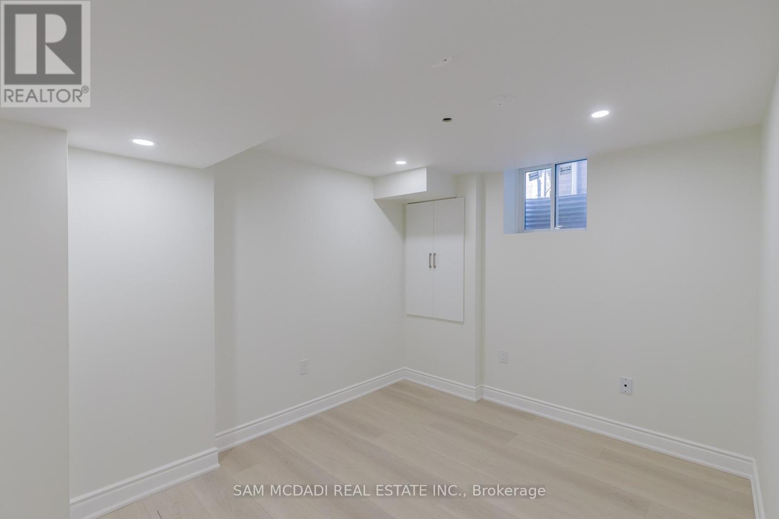 5489 Festival Drive, Mississauga, Ontario  L5M 0G6 - Photo 15 - W12264039