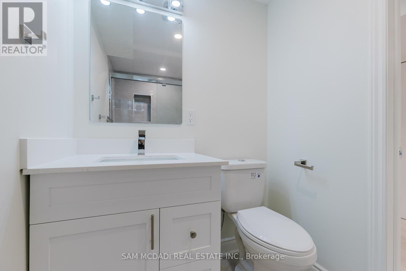 5489 Festival Drive, Mississauga, Ontario  L5M 0G6 - Photo 19 - W12264039