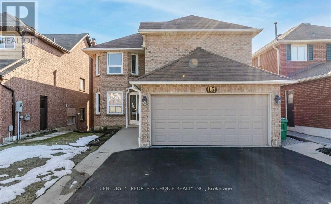 15 Lord Simcoe Drive, Brampton, Ontario  L6S 5G4 - Photo 2 - W12264149