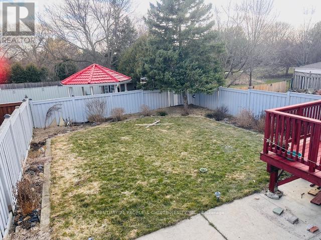 15 Lord Simcoe Drive, Brampton, Ontario  L6S 5G4 - Photo 34 - W12264149