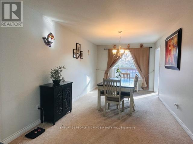 15 Lord Simcoe Drive, Brampton, Ontario  L6S 5G4 - Photo 7 - W12264149