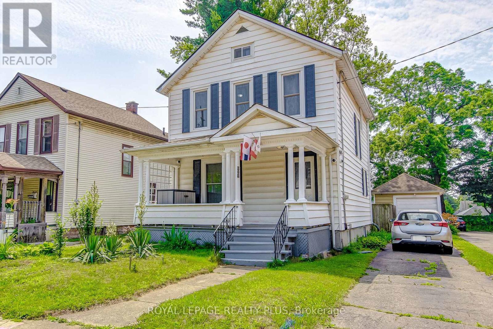 Property at 6062 BARKER STREET image 1