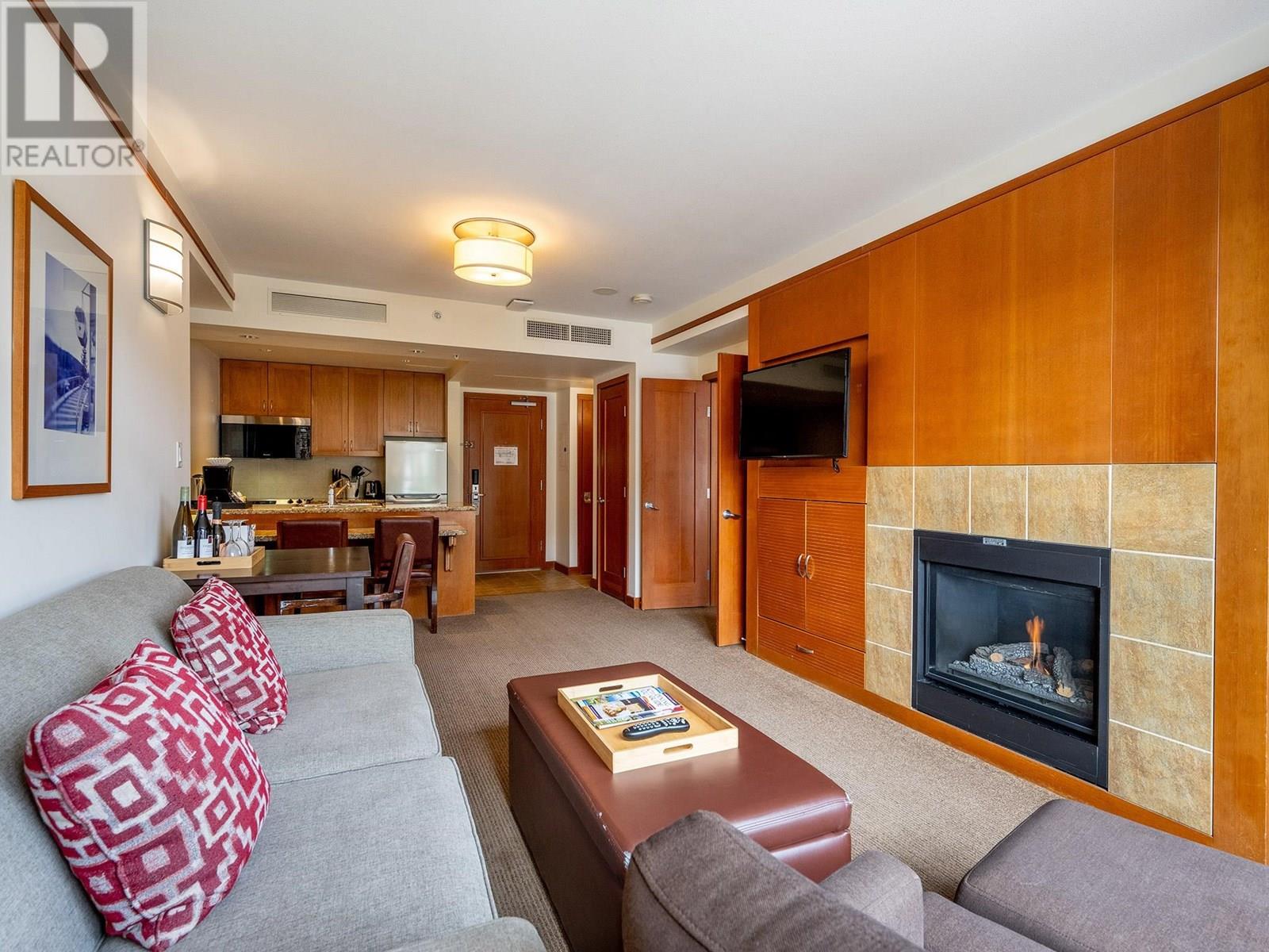 6613 4299 Blackcomb Way, Whistler, British Columbia  V8E 0X3 - Photo 3 - R3021877
