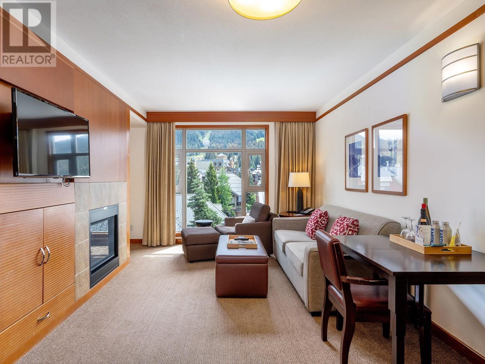 6613 4299 Blackcomb Way, Whistler, British Columbia  V8E 0X3 - Photo 4 - R3021877