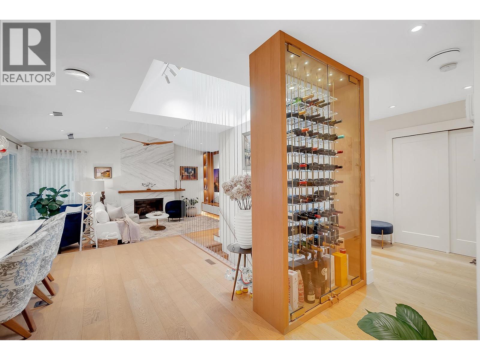 3706 Southridge Place, West Vancouver, British Columbia  V7V 3H8 - Photo 3 - R3023190