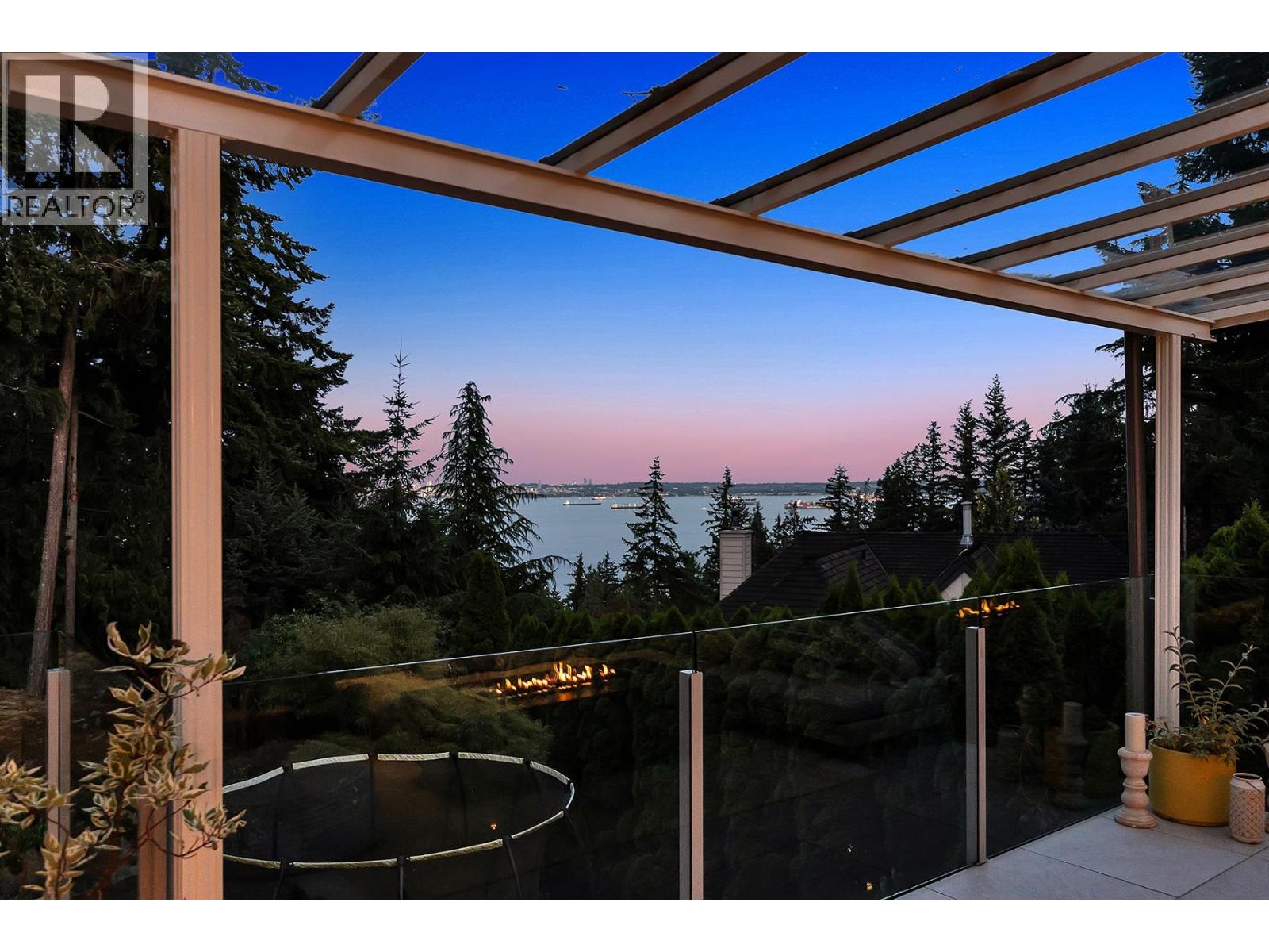 3706 Southridge Place, West Vancouver, British Columbia  V7V 3H8 - Photo 4 - R3023190