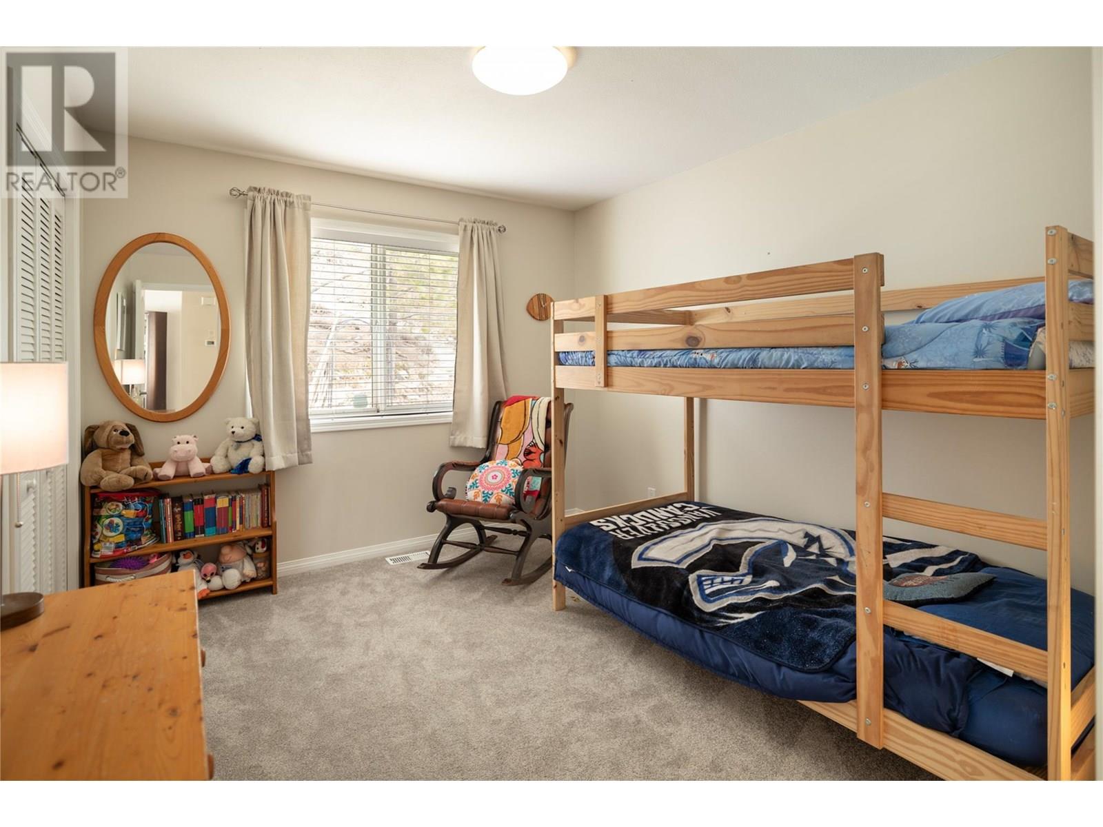 Property at 1068 Caledonia Way image 2
