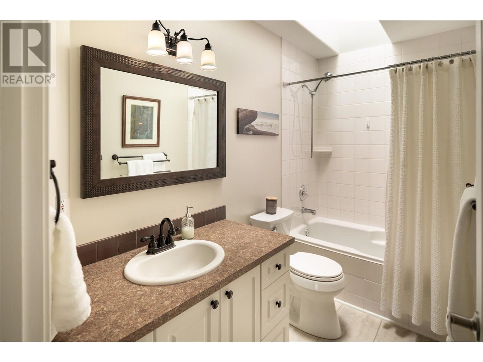 Property at 1068 Caledonia Way image 3