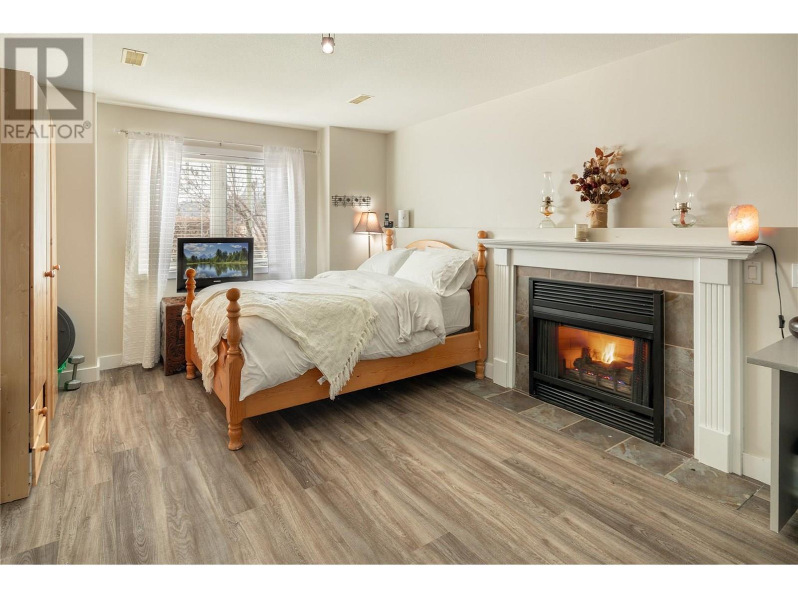Property at 1068 Caledonia Way image 5