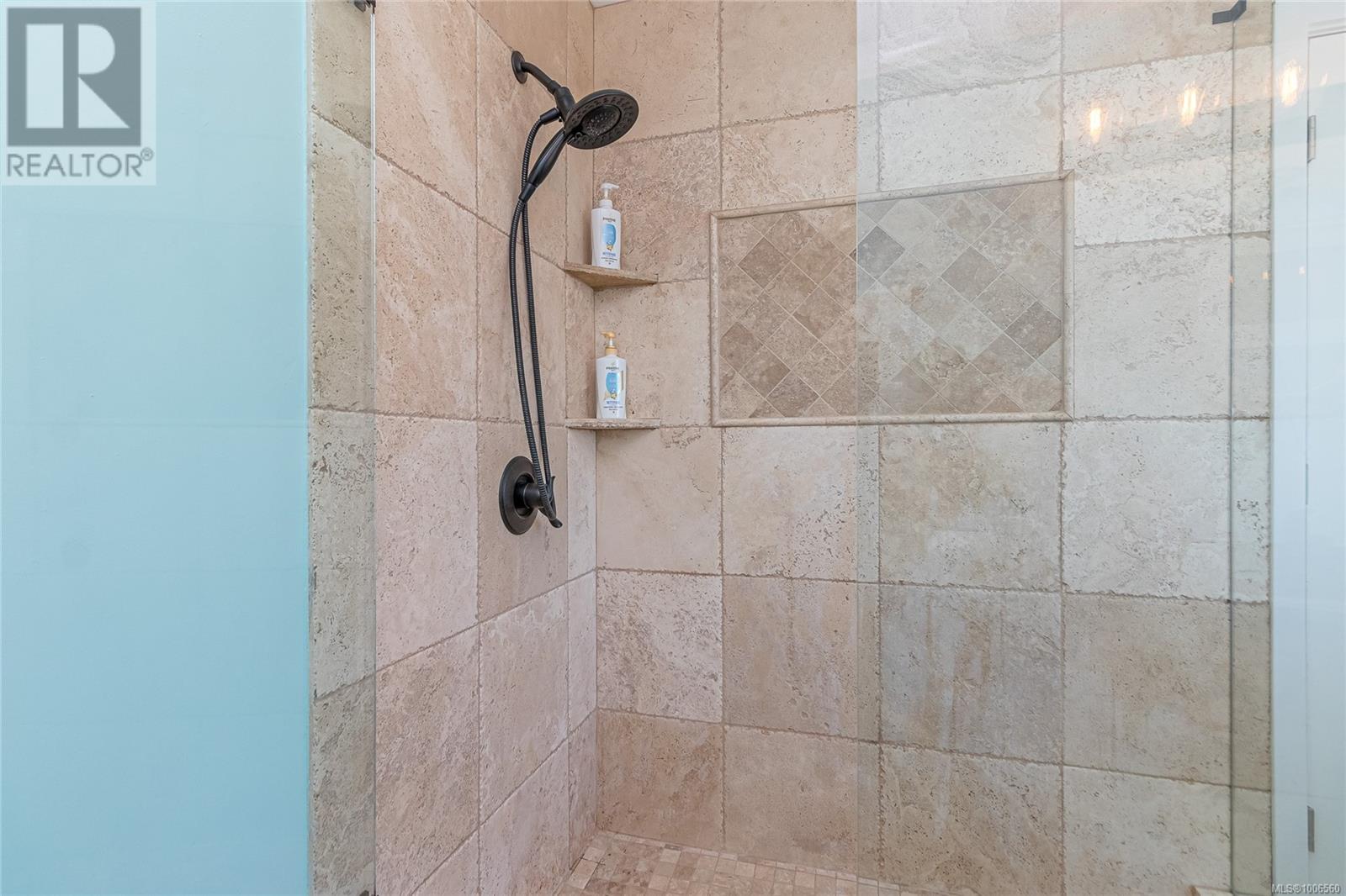 Property at 2513 Cosgrove Cres image 1