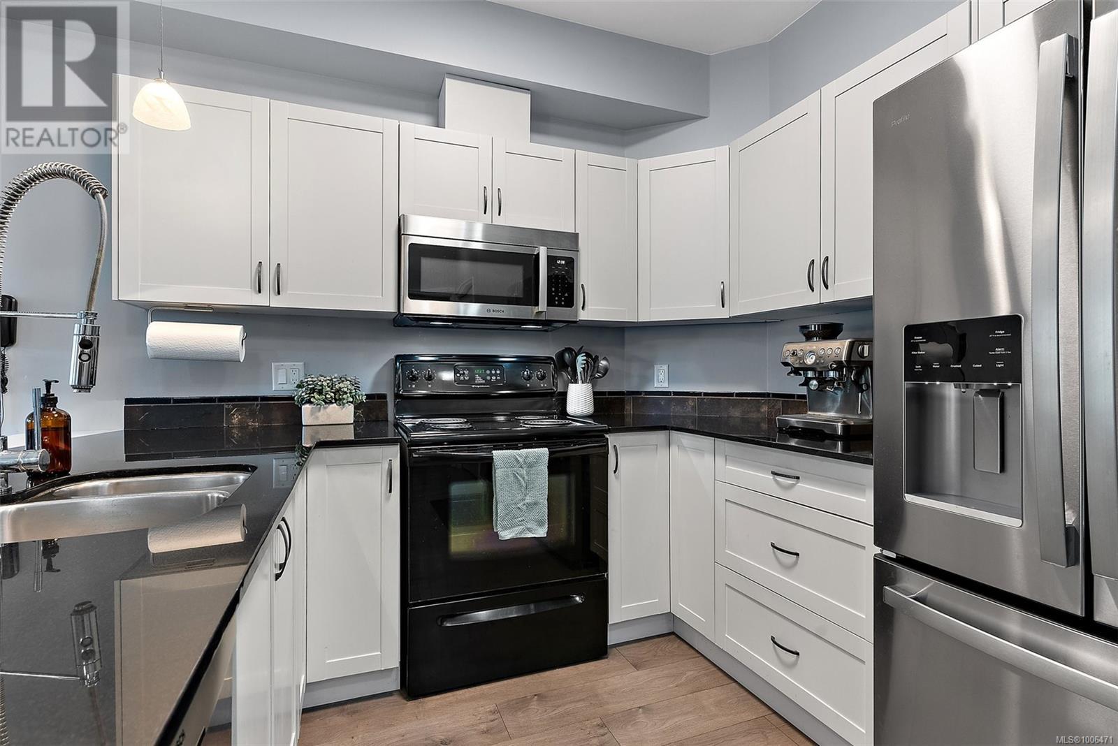 205 821 Goldstream Ave, langford, British Columbia V9B2X8