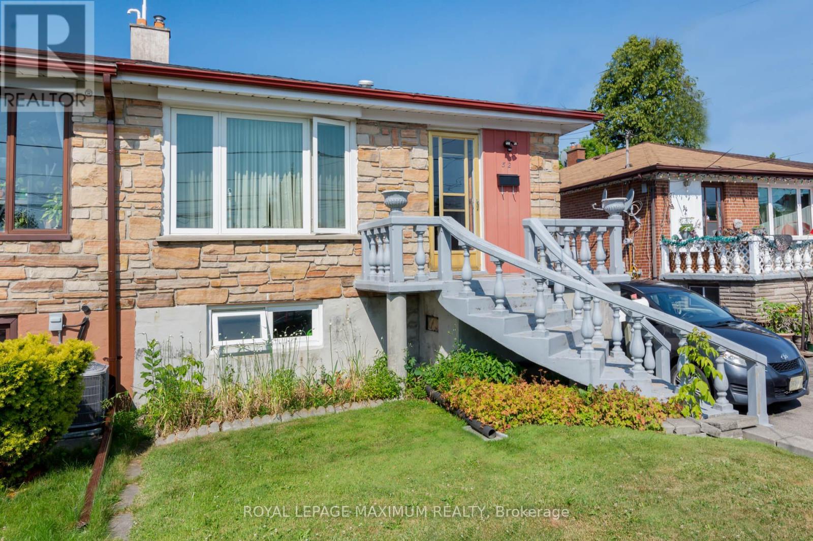 Property at 52 SEACLIFF BOULEVARD image 3