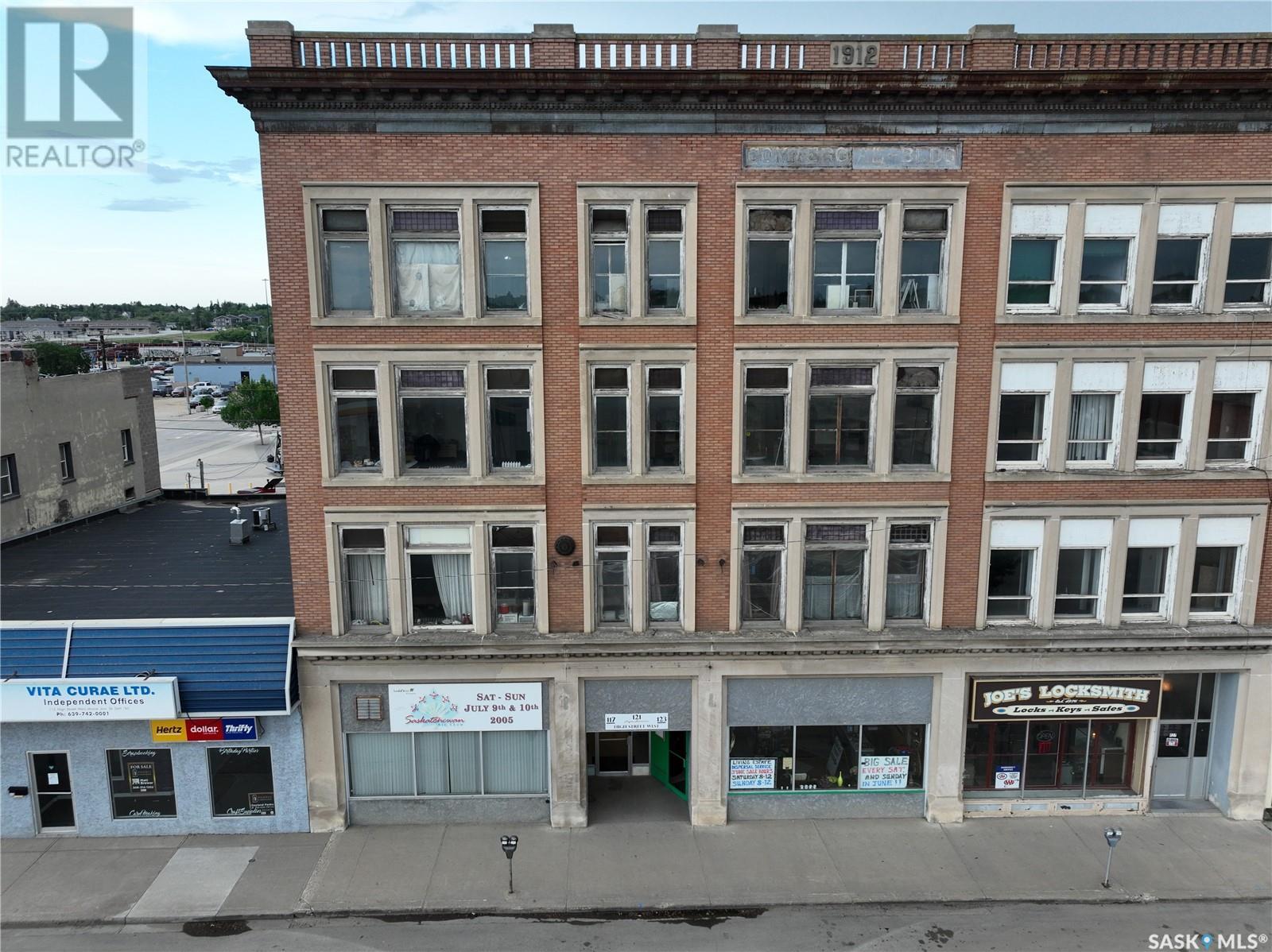117-123 High Street W, Moose Jaw, Saskatchewan  S6H 1S5 - Photo 3 - SK011178
