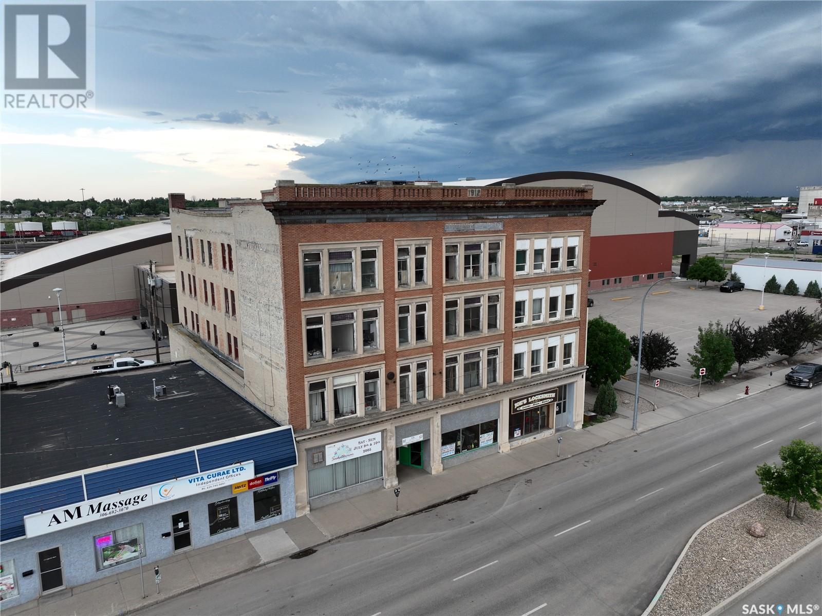 117-123 High Street W, Moose Jaw, Saskatchewan  S6H 1S5 - Photo 4 - SK011178