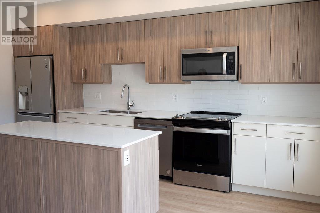 685 Boynton Place 84, Glenmore, Kelowna  by McFadden Real Estate 685 Boynton Place 84, Glenmore, Kelowna