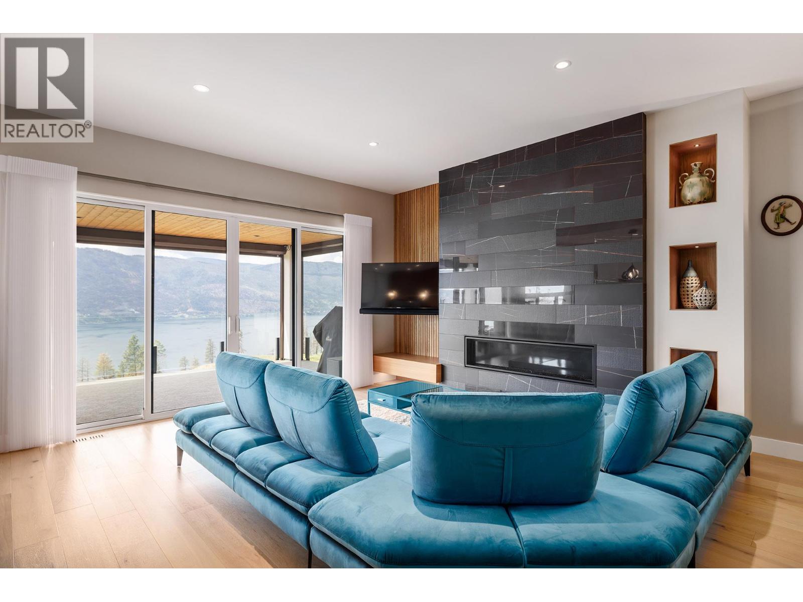 9814 Beacon Hill Crescent, Lake Country, British Columbia  V4V 0A9 - Photo 13 - 10348188