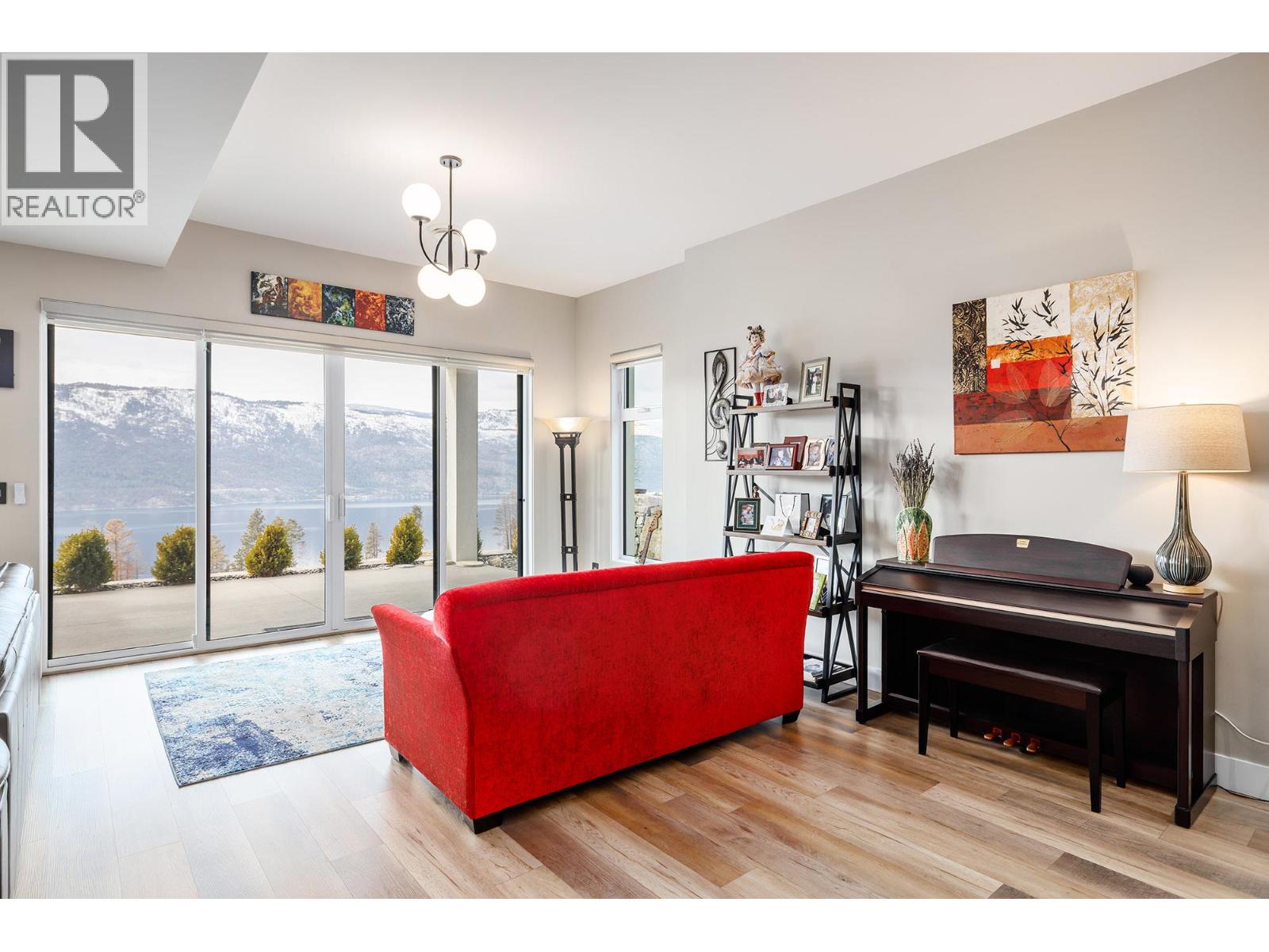 9814 Beacon Hill Crescent, Lake Country, British Columbia  V4V 0A9 - Photo 28 - 10348188