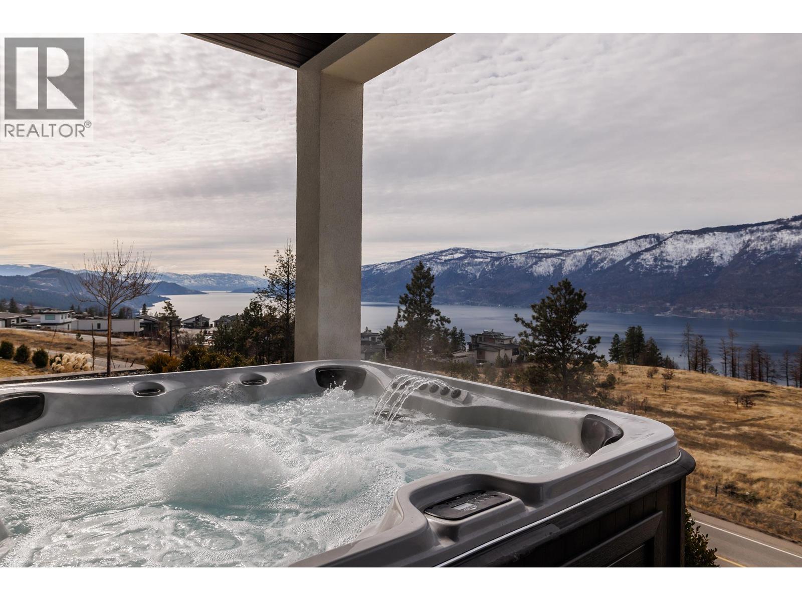 9814 Beacon Hill Crescent, Lake Country, British Columbia  V4V 0A9 - Photo 38 - 10348188