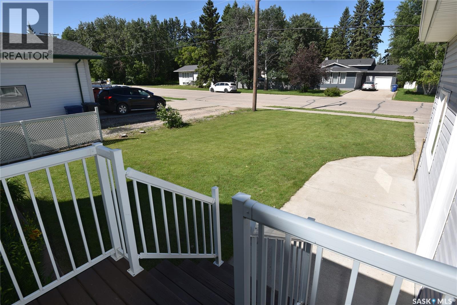 113 6th Street E, Nipawin, Saskatchewan  S0E 1E0 - Photo 2 - SK011628
