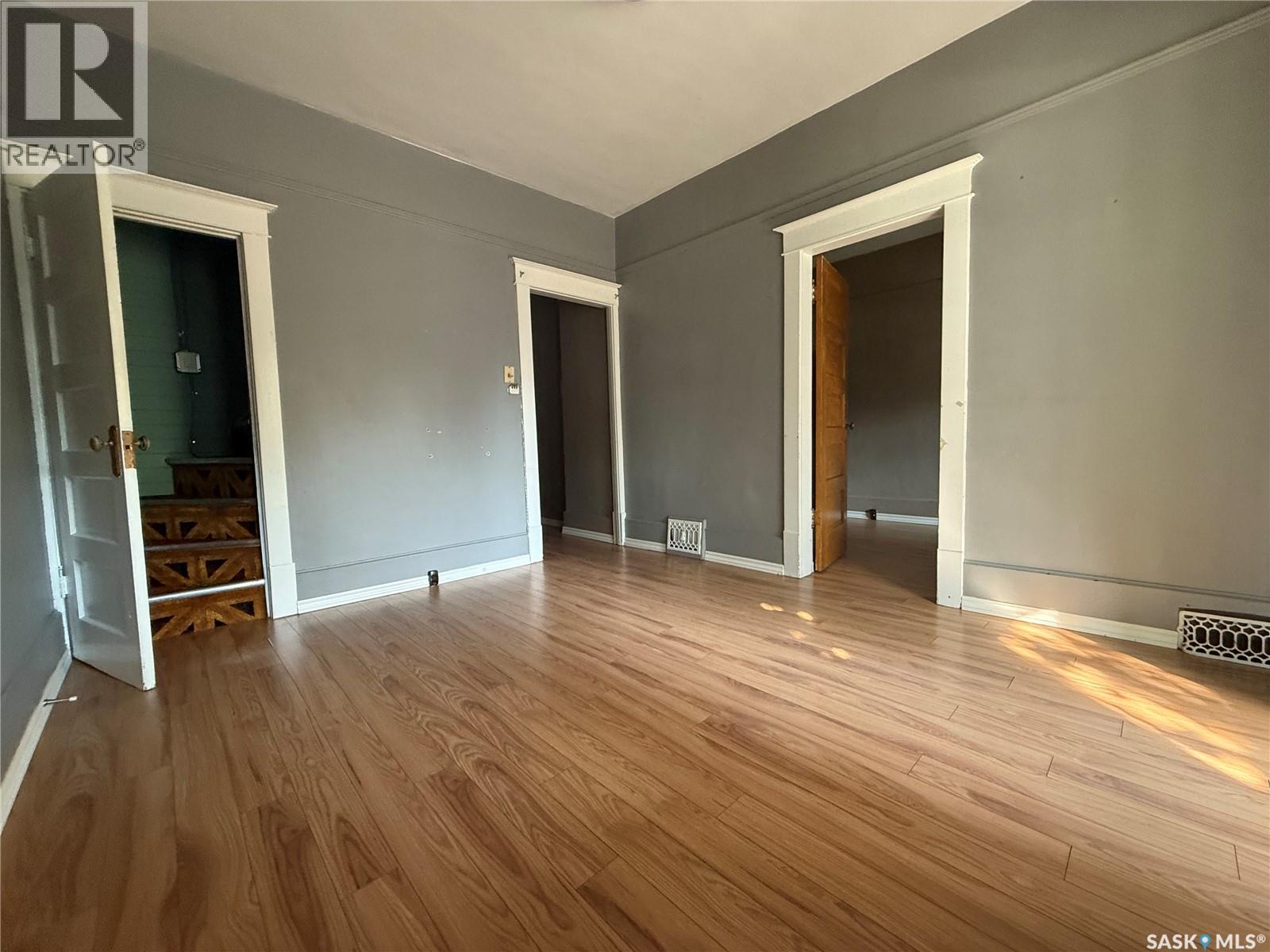 133 M Avenue S, Saskatoon, Saskatchewan  S7M 2K1 - Photo 11 - SK011532