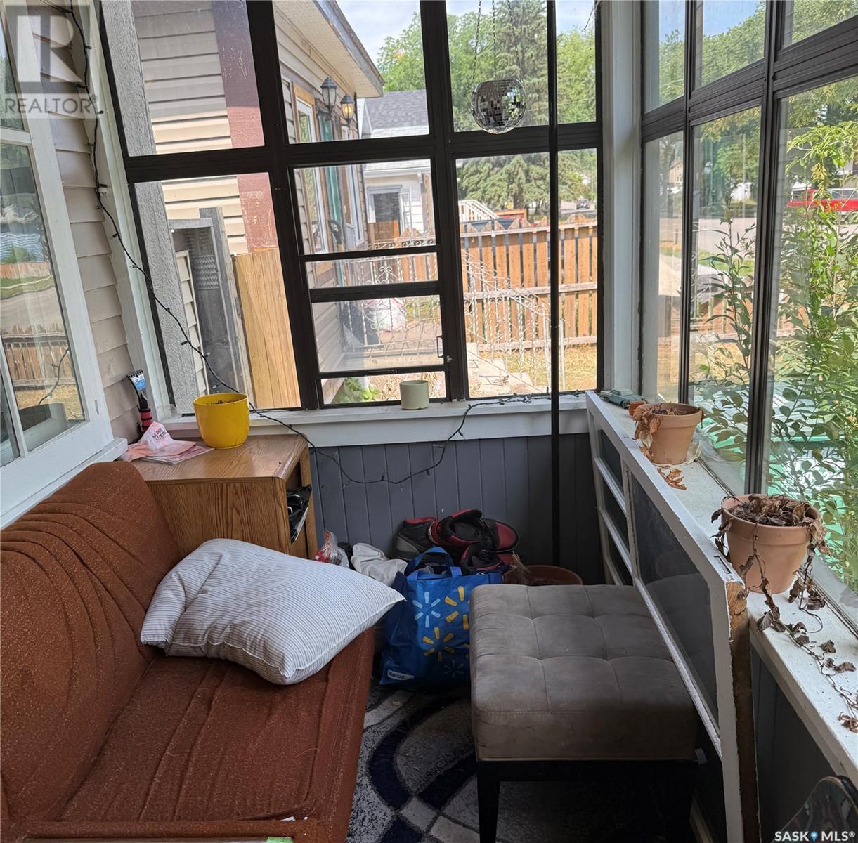 Property at 133 M AVENUE S image 2