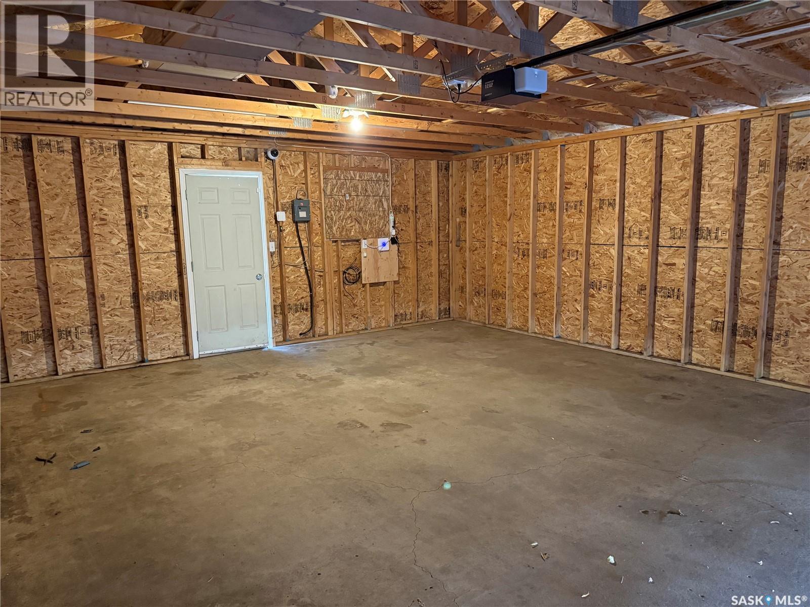 133 M Avenue S, Saskatoon, Saskatchewan  S7M 2K1 - Photo 27 - SK011532