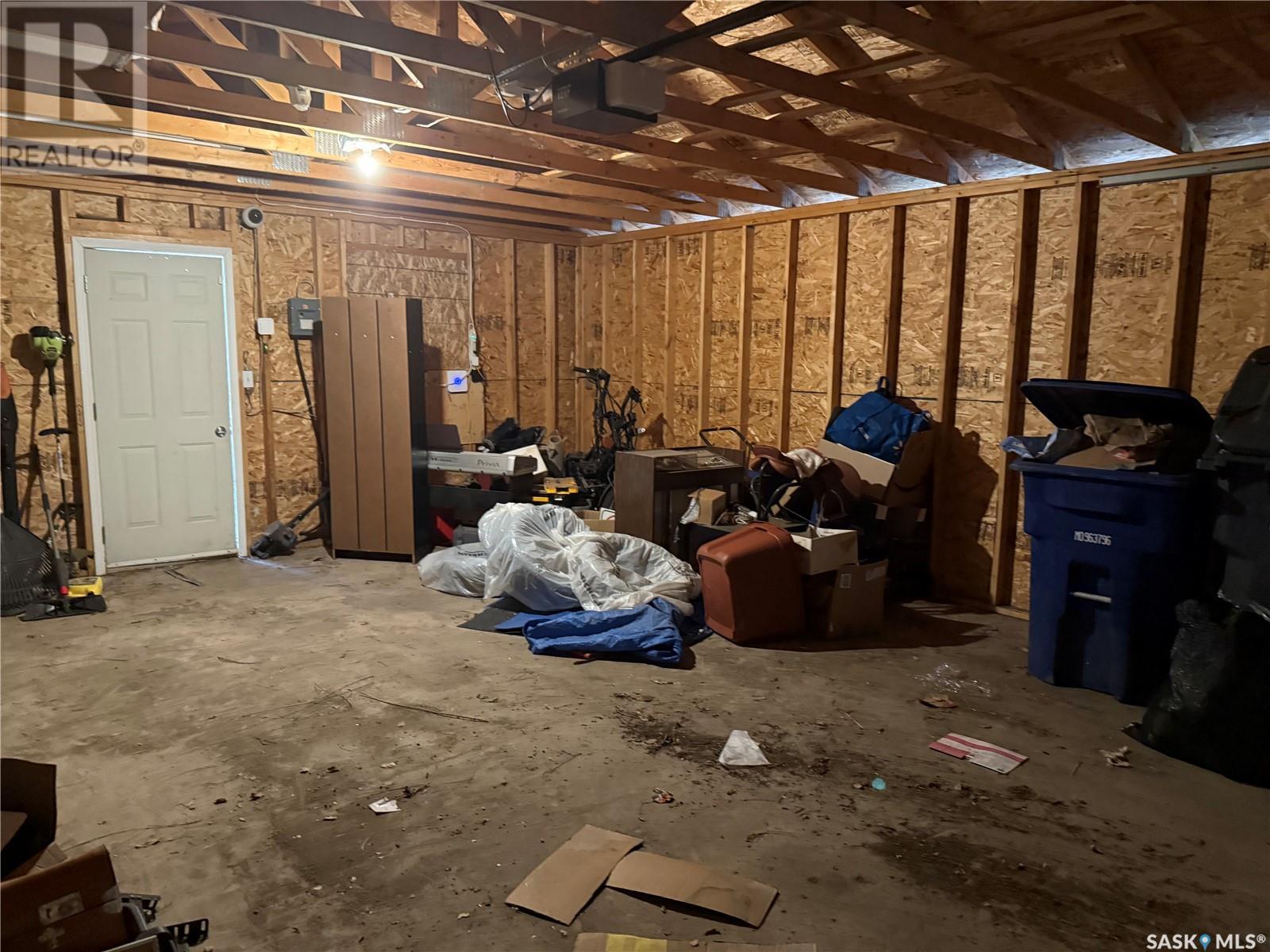 133 M Avenue S, Saskatoon, Saskatchewan  S7M 2K1 - Photo 31 - SK011532