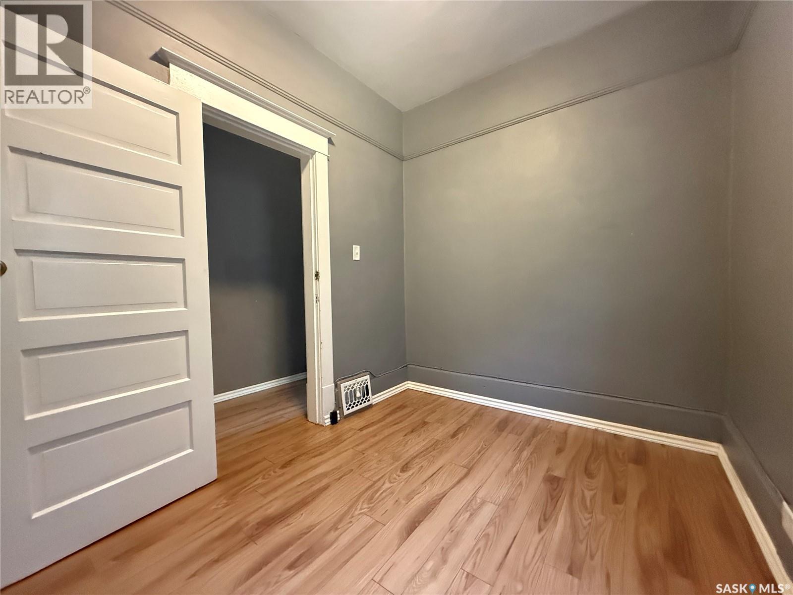 133 M Avenue S, Saskatoon, Saskatchewan  S7M 2K1 - Photo 7 - SK011532