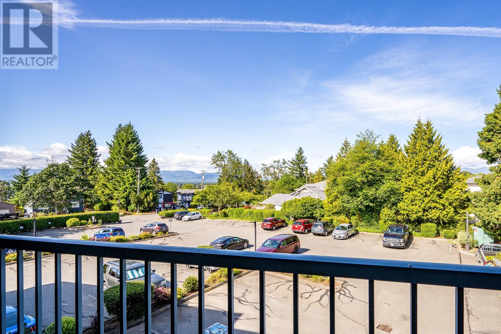 301 1050 Braidwood Rd, Courtenay, British Columbia