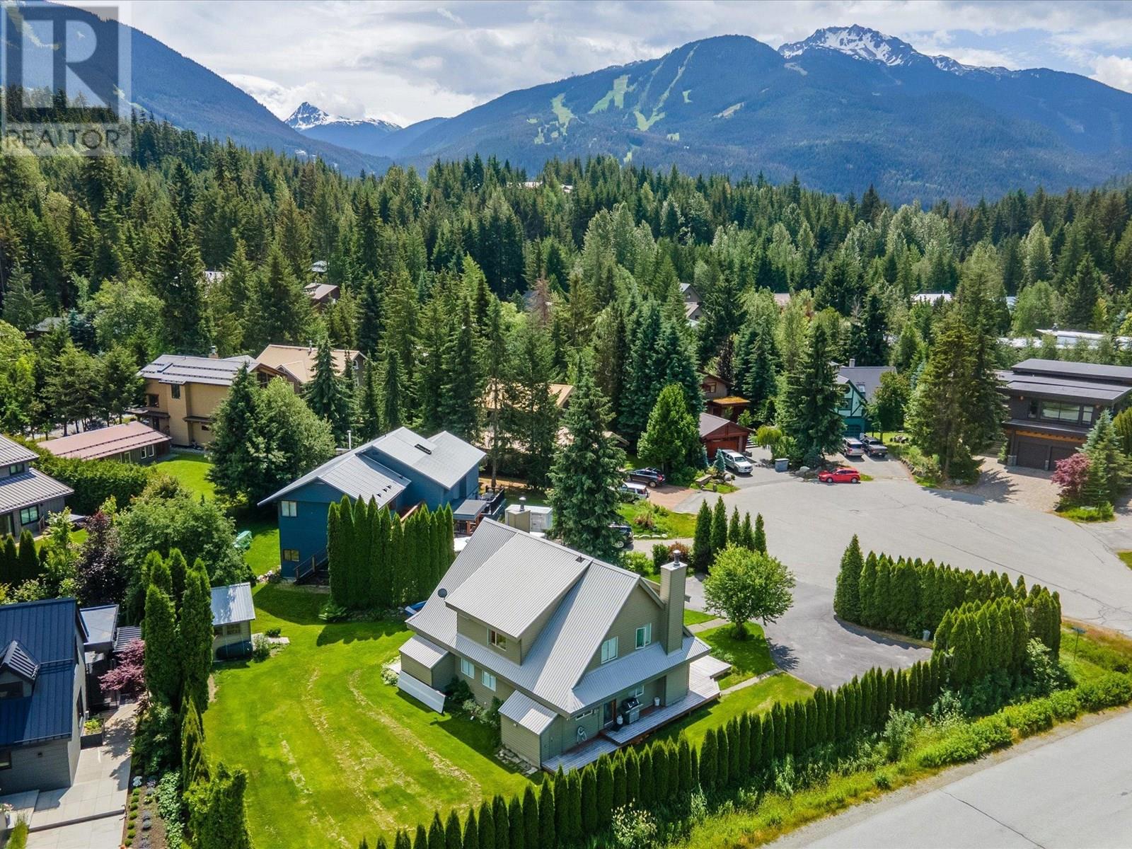 6436 Toad Hollow, Whistler, British Columbia  V8E 0C5 - Photo 4 - R2989960