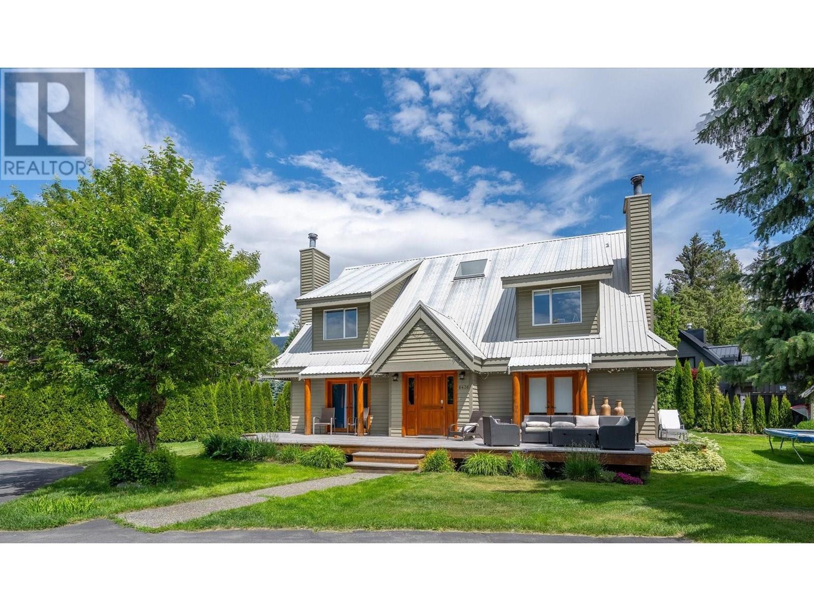 6436 Toad Hollow, Whistler, British Columbia  V8E 0C5 - Photo 1 - R2989960