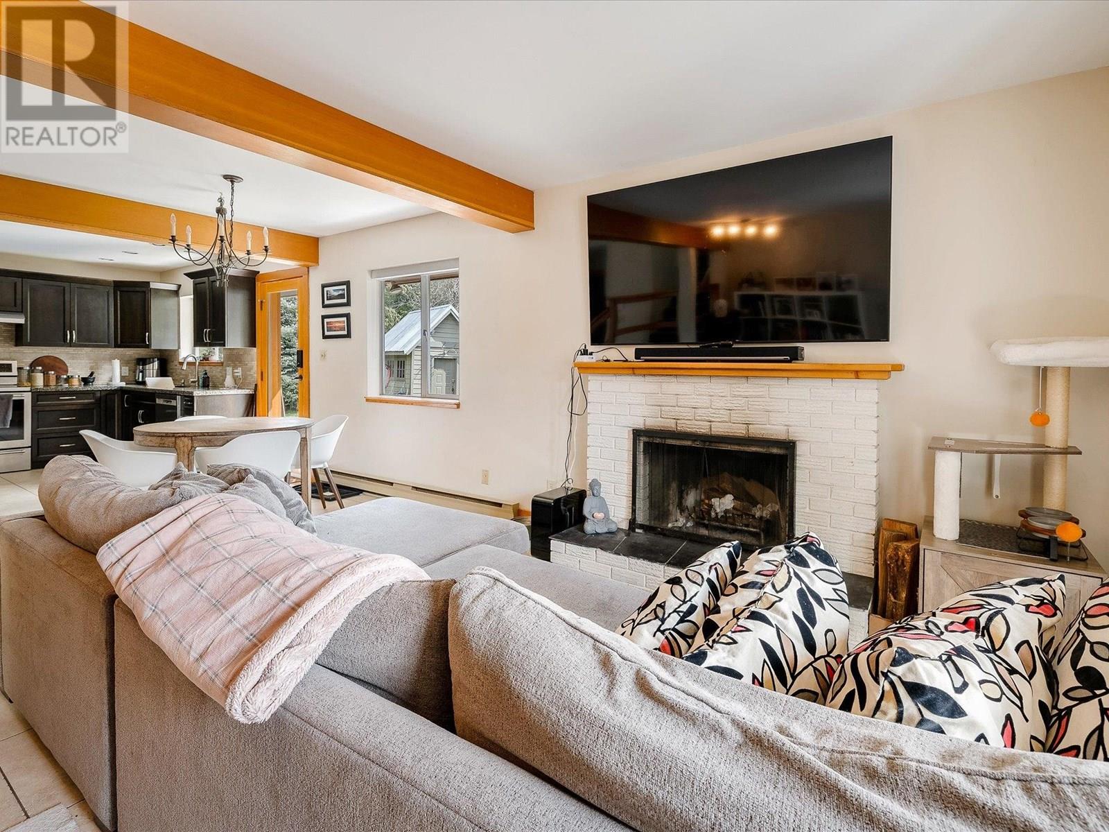 6436 Toad Hollow, Whistler, British Columbia  V8E 0C5 - Photo 7 - R2989960