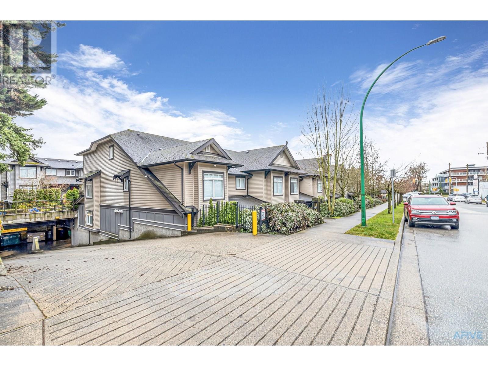 Property at 11 7428 14TH AVENUE image 3