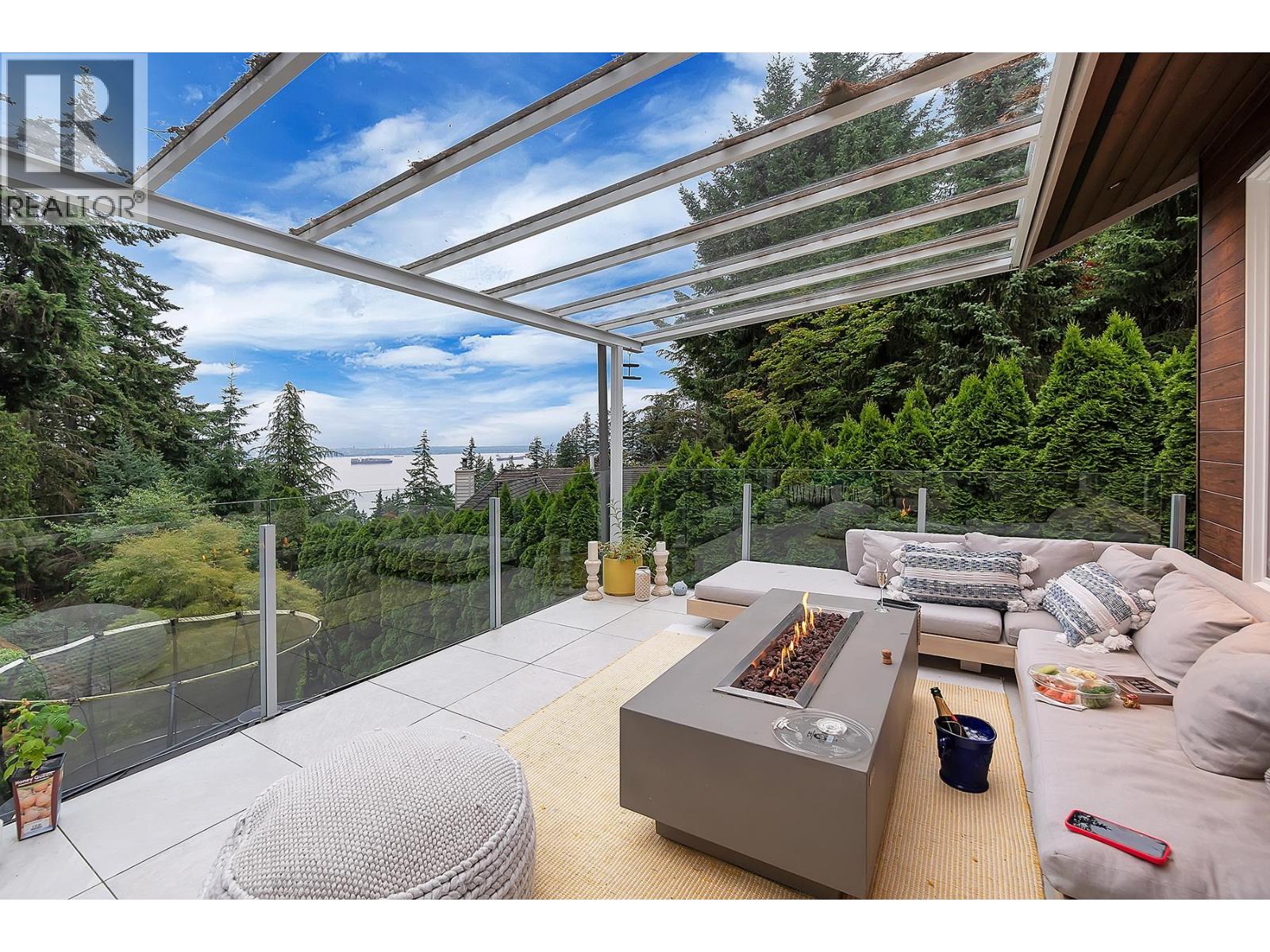 3706 Southridge Place, West Vancouver, British Columbia  V7V 3H8 - Photo 10 - R3023190