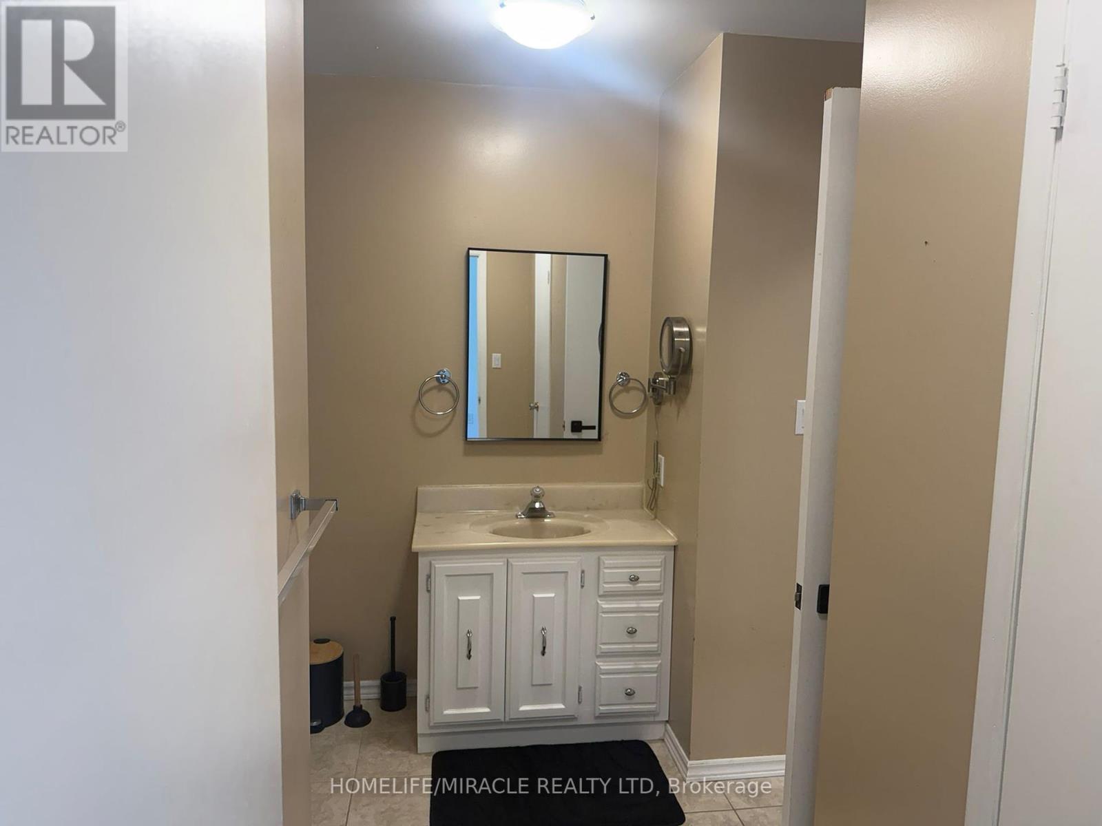 Property at 255 REVELL STREET image 3