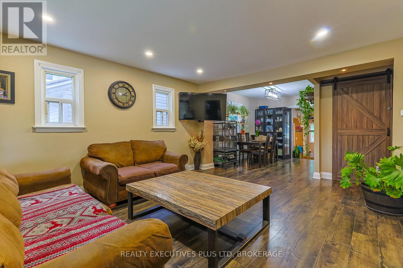 6435 Taylor Street, Niagara Falls, Ontario  L2G 2E9 - Photo 16 - X12264389