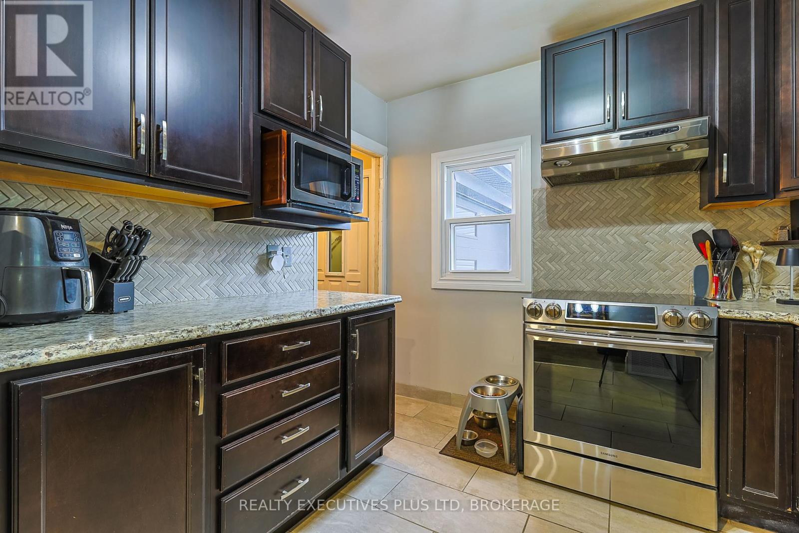 6435 Taylor Street, Niagara Falls, Ontario  L2G 2E9 - Photo 20 - X12264389