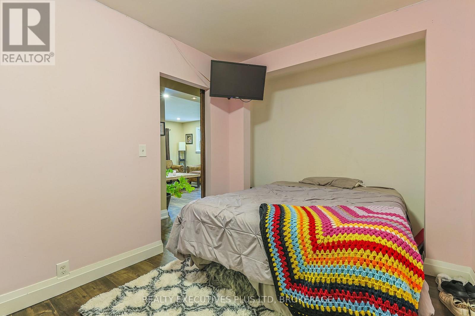 6435 Taylor Street, Niagara Falls, Ontario  L2G 2E9 - Photo 34 - X12264389