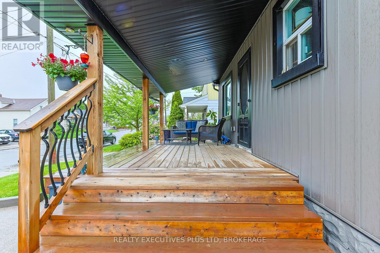6435 Taylor Street, Niagara Falls, Ontario  L2G 2E9 - Photo 7 - X12264389