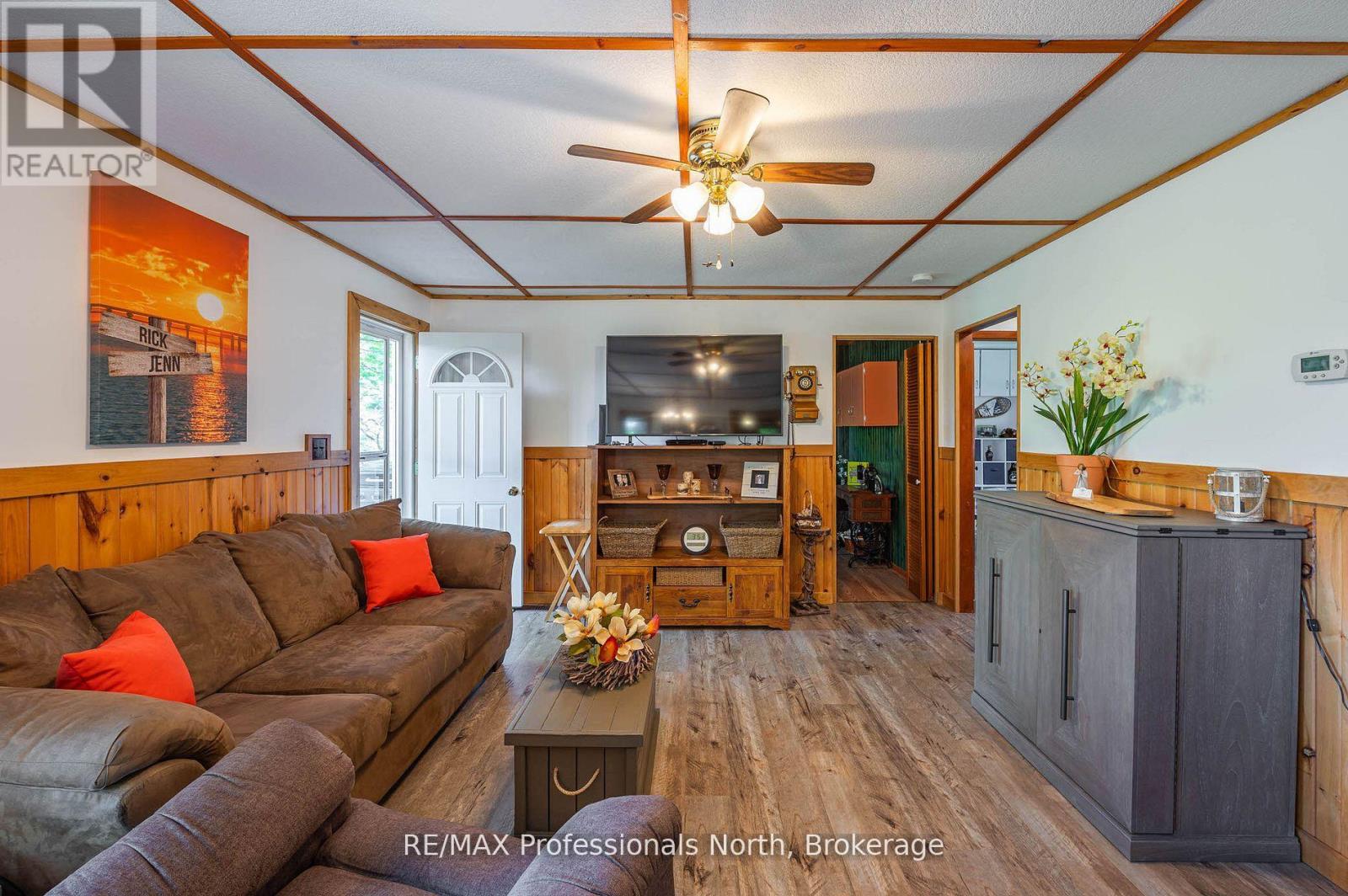 1027 Current Trail, Minden Hills, Ontario  K0M 2K0 - Photo 16 - X12264446