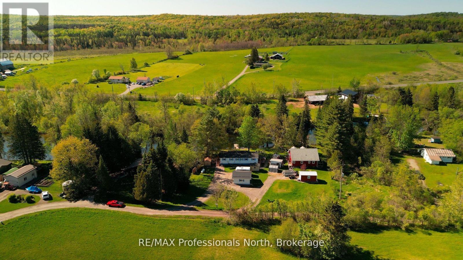 1027 Current Trail, Minden Hills, Ontario  K0M 2K0 - Photo 31 - X12264446