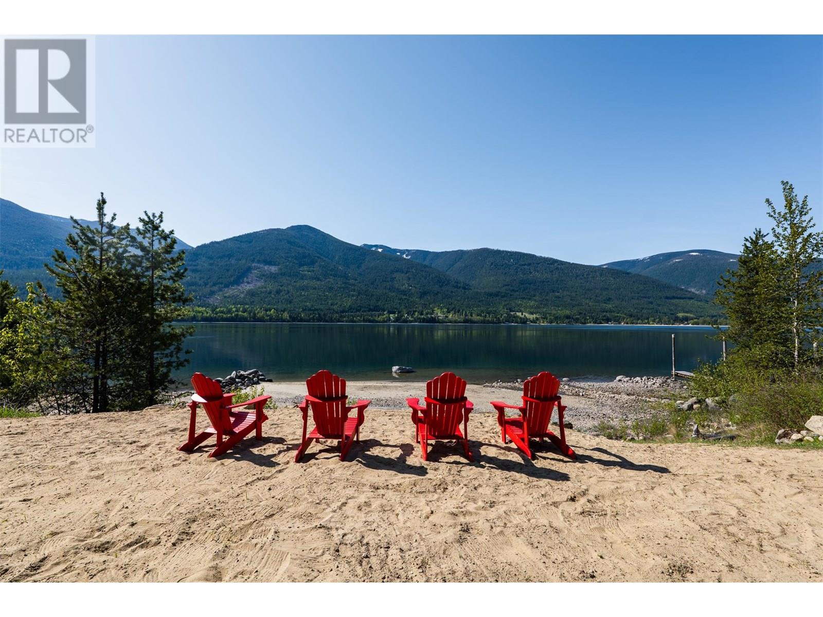 6736 Highway 3A Highway, nelson, British Columbia V1L6S4